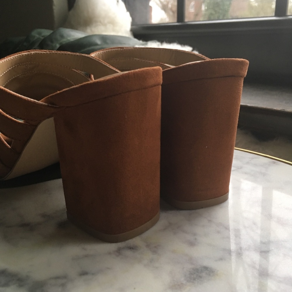 Abound•Alia Suede Mule - Picture 5 of 5